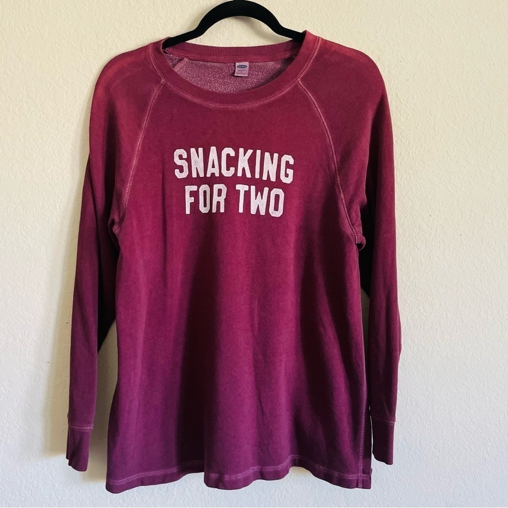 Old Navy Maternity crew neck sweater size Small burgundy open sides casual wear